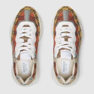 GG running shoes02