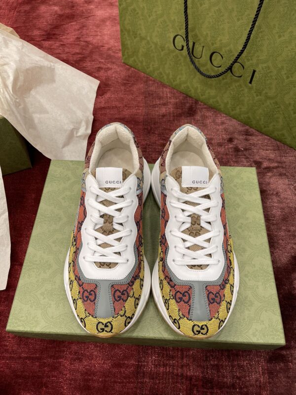 13424942986836155 GG running shoes02