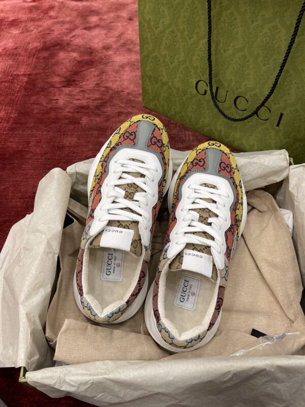 13424942992956756 GG running shoes02