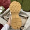 13424942996764727 GG running shoes02