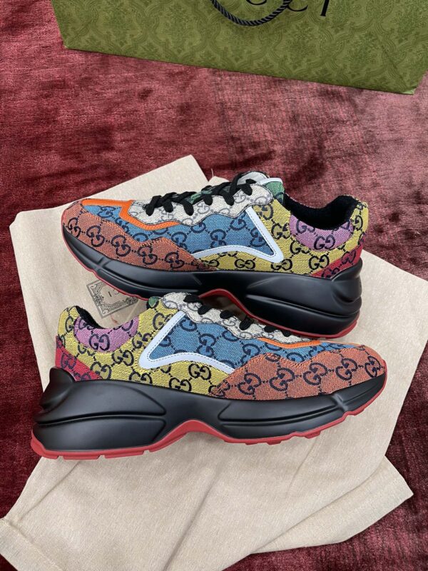 GG running shoes