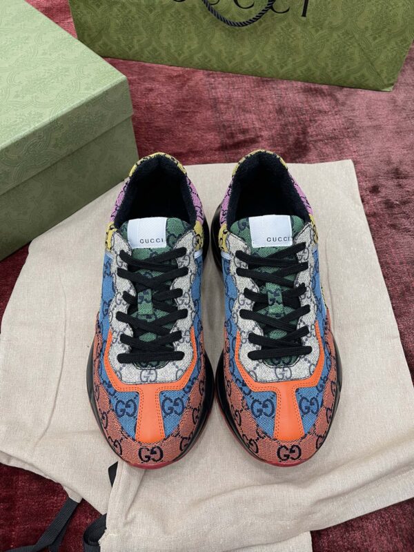 GG running shoes