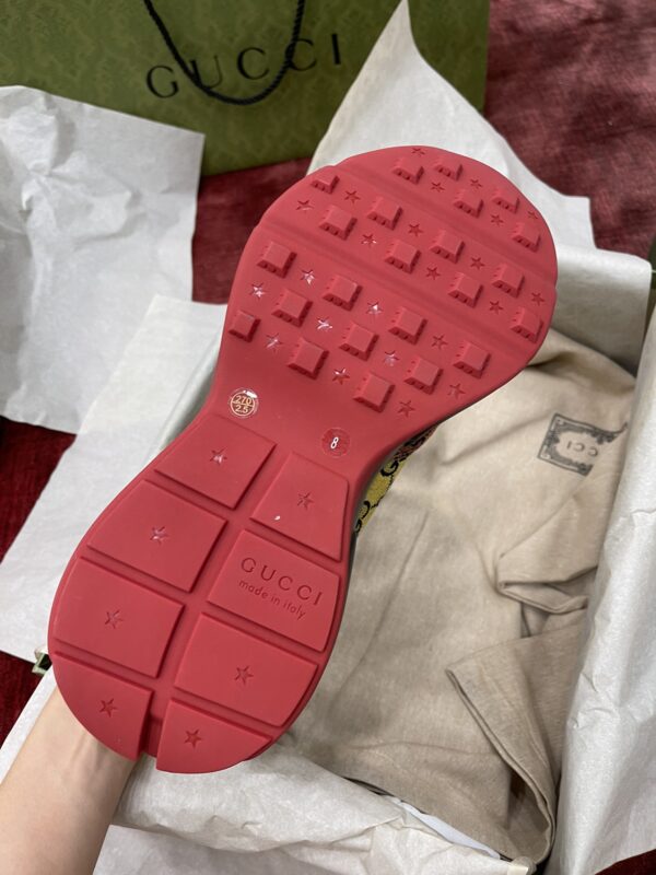 GG running shoes