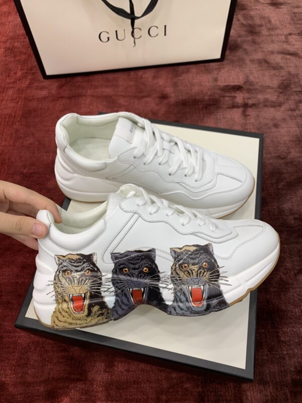 13424944766171806 Gucci Rhyton